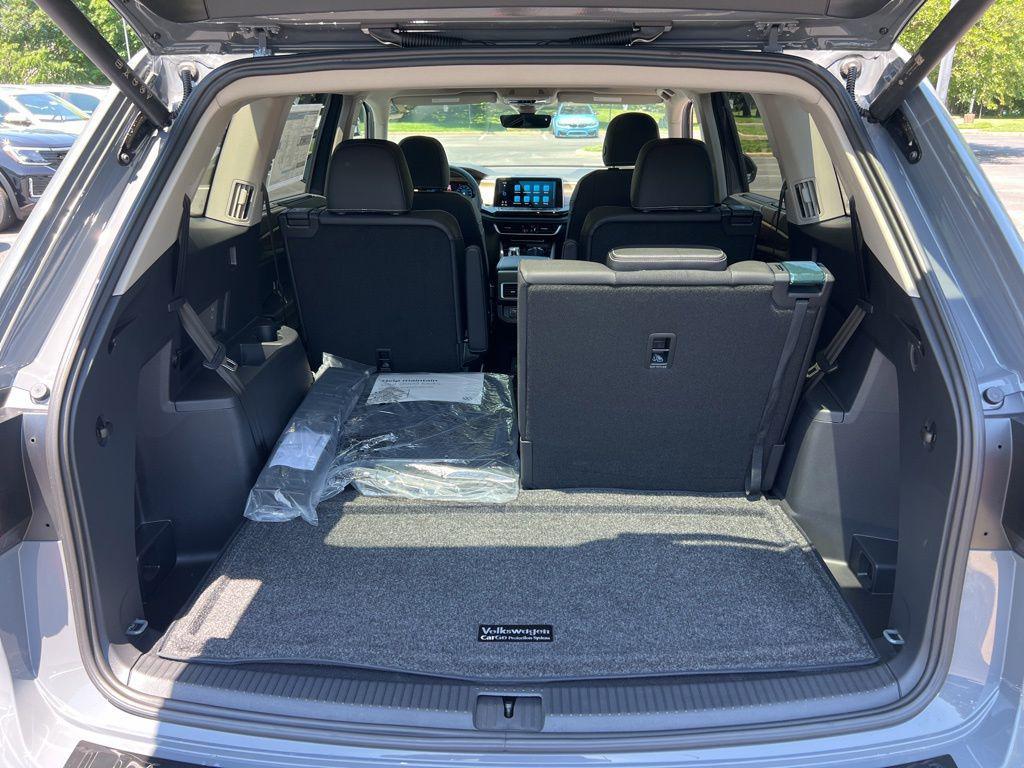 new 2026 Volkswagen Atlas car, priced at $49,181