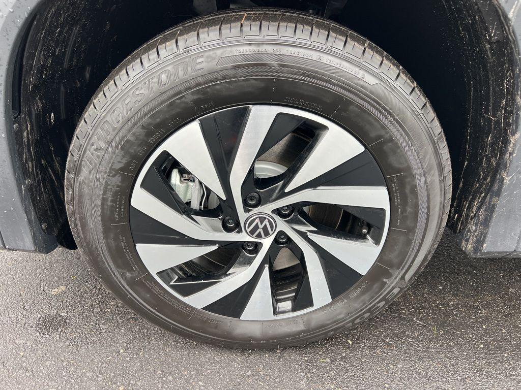 new 2026 Volkswagen Tiguan car, priced at $34,381