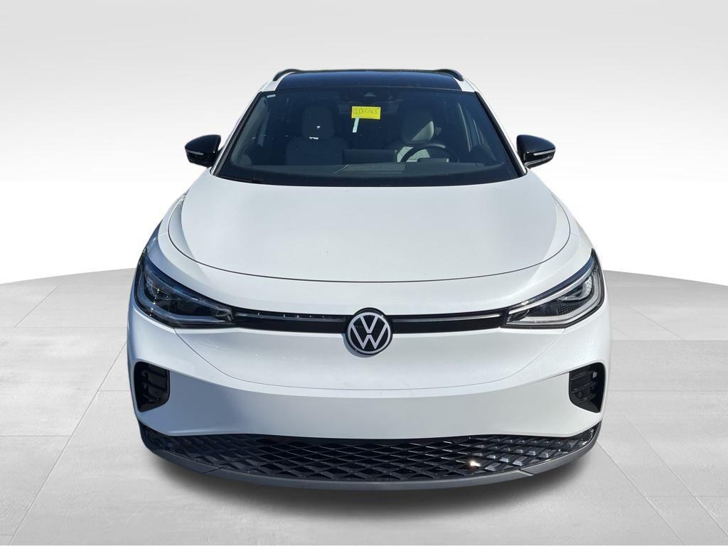 new 2025 Volkswagen ID.4 car, priced at $43,521