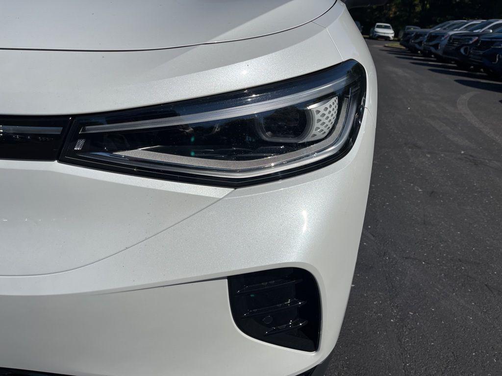 new 2025 Volkswagen ID.4 car, priced at $43,521