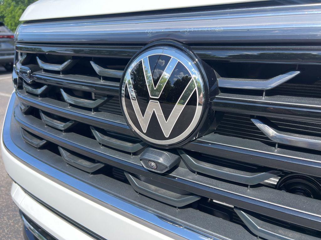 new 2026 Volkswagen Atlas Cross Sport car, priced at $56,748