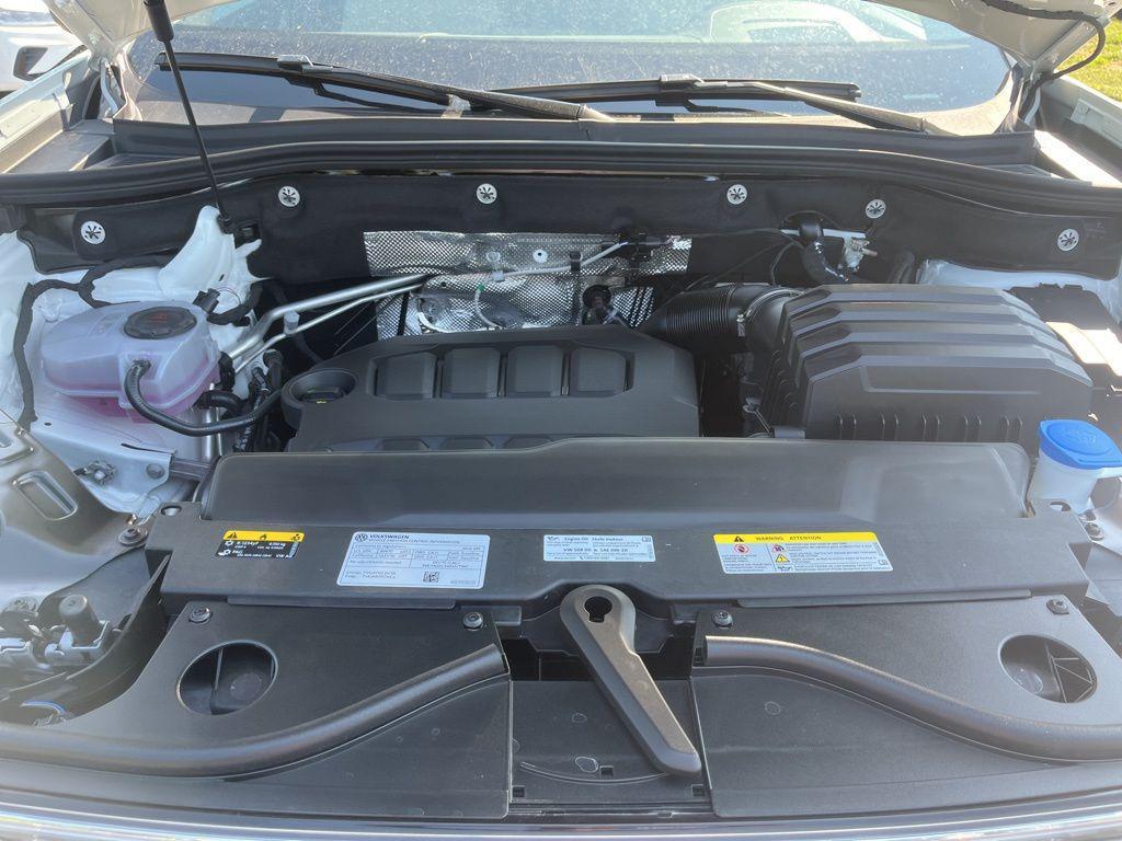 new 2026 Volkswagen Atlas Cross Sport car, priced at $53,688