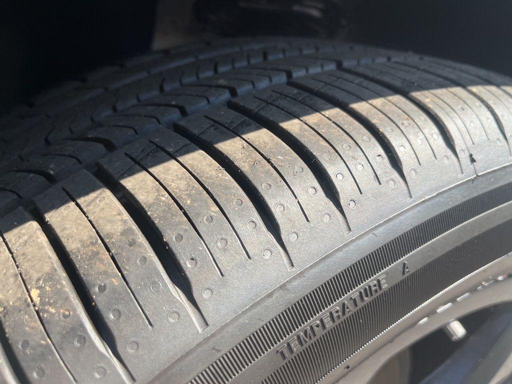 new 2026 Volkswagen Atlas Cross Sport car, priced at $53,688