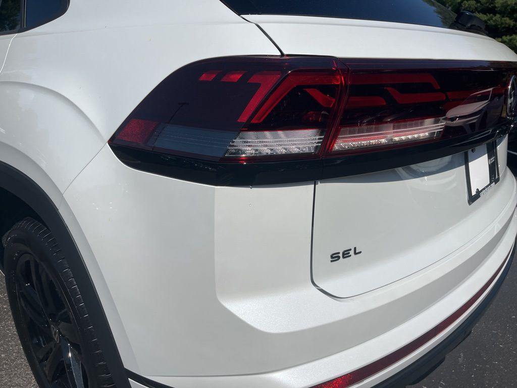 new 2026 Volkswagen Atlas Cross Sport car, priced at $53,688