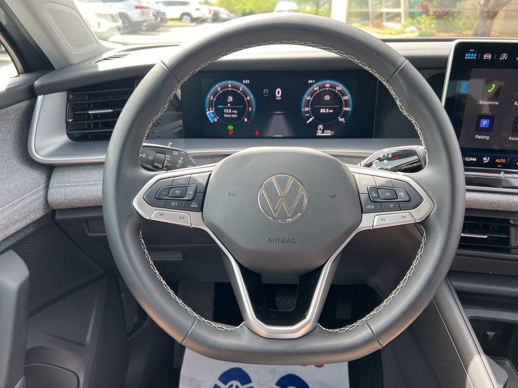 used 2025 Volkswagen Tiguan car, priced at $25,434