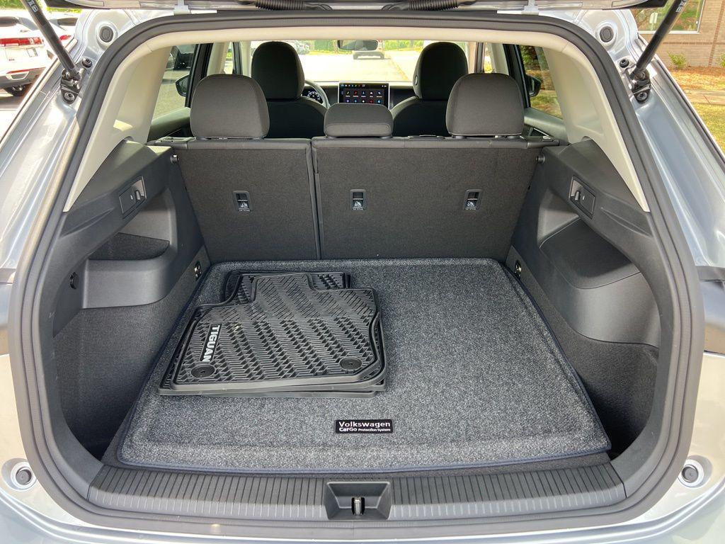 used 2025 Volkswagen Tiguan car, priced at $25,434