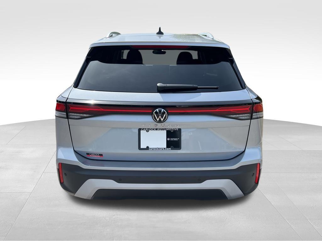 used 2025 Volkswagen Tiguan car, priced at $25,434