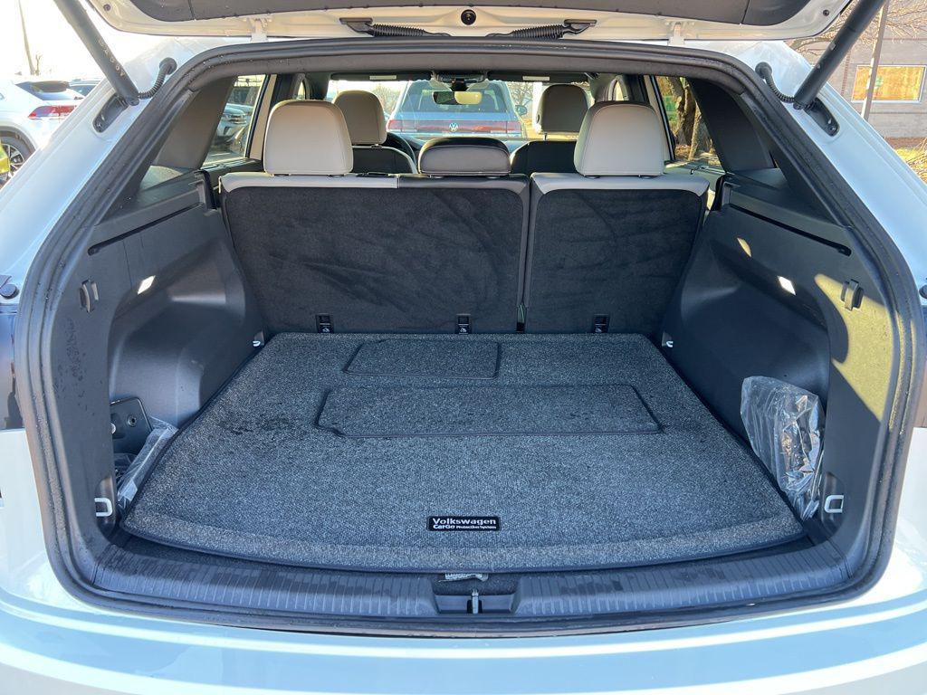 used 2025 Volkswagen Atlas Cross Sport car, priced at $41,168