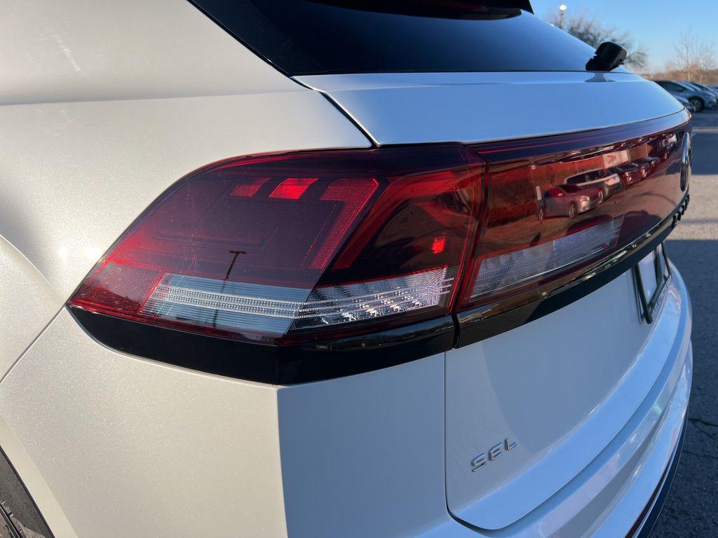 used 2025 Volkswagen Atlas Cross Sport car, priced at $41,168