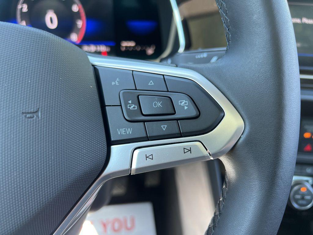 used 2022 Volkswagen Jetta car, priced at $20,276