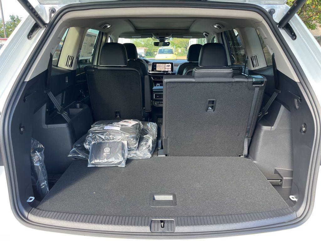 new 2026 Volkswagen Atlas car, priced at $58,515