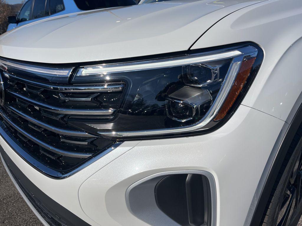 new 2026 Volkswagen Atlas car, priced at $53,392