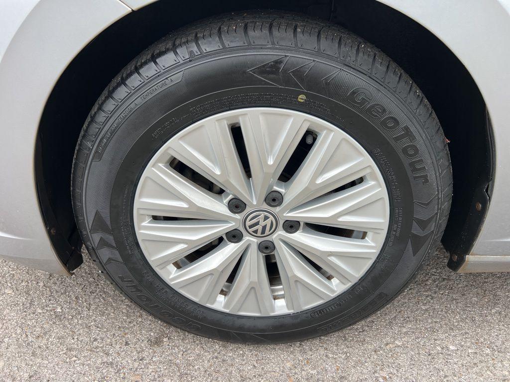 used 2019 Volkswagen Jetta car, priced at $14,485