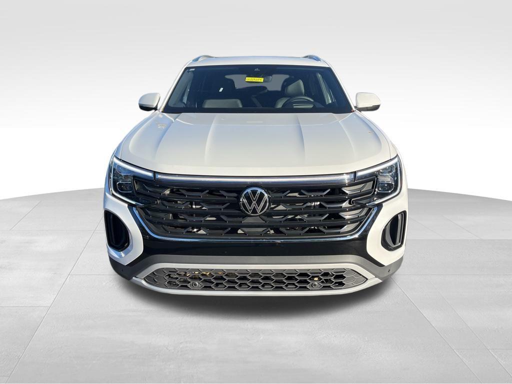 new 2026 Volkswagen Atlas Cross Sport car, priced at $51,738