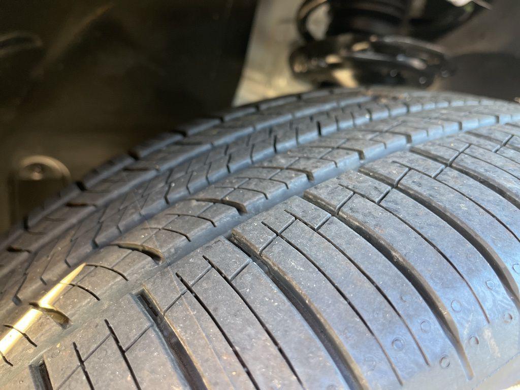 new 2026 Volkswagen Atlas Cross Sport car, priced at $51,738