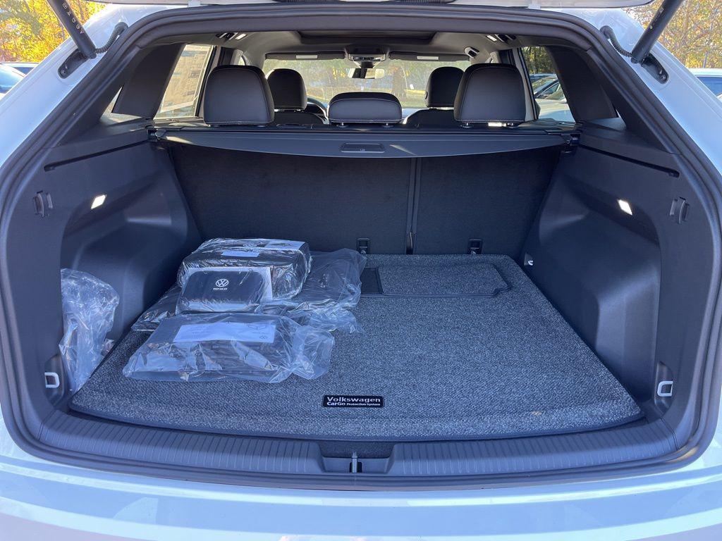 new 2026 Volkswagen Atlas Cross Sport car, priced at $51,738