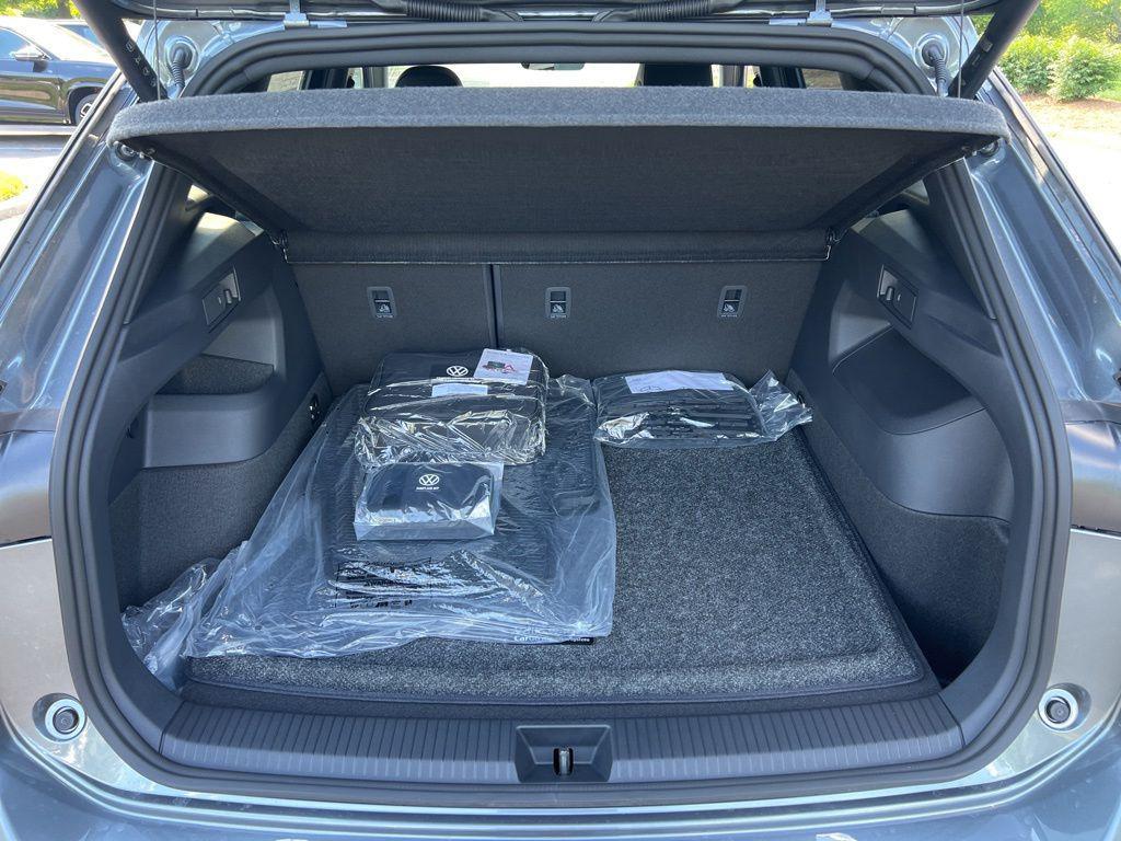 new 2026 Volkswagen Tiguan car, priced at $37,823