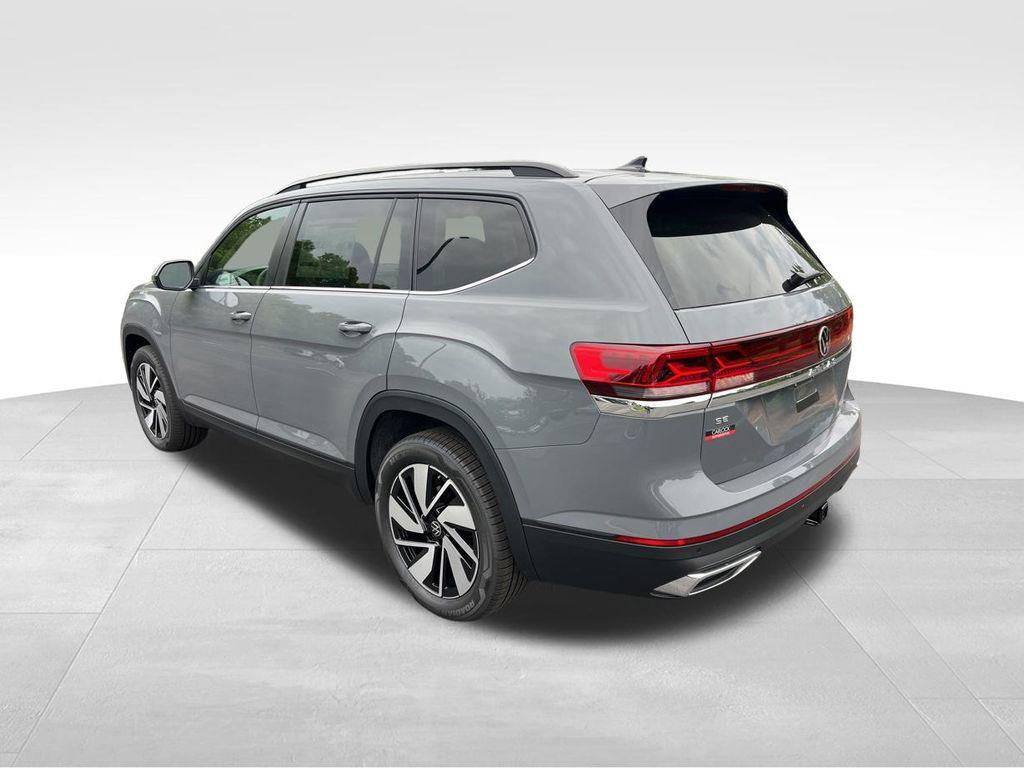 new 2026 Volkswagen Atlas car, priced at $45,654