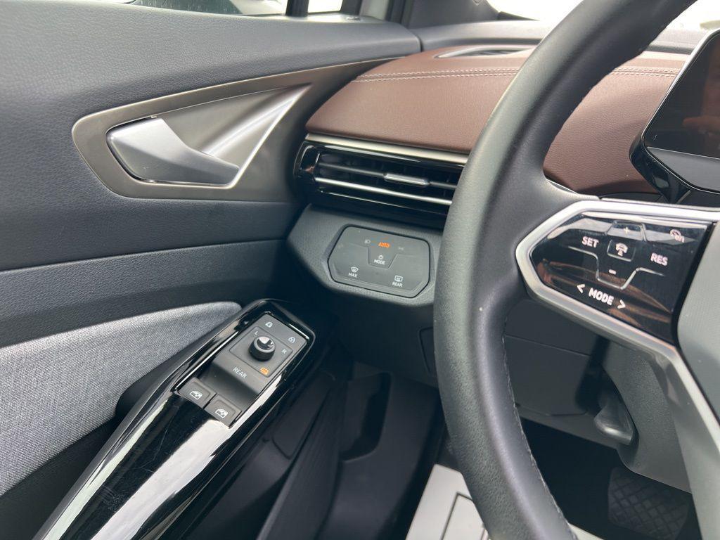 used 2023 Volkswagen ID.4 car, priced at $17,990