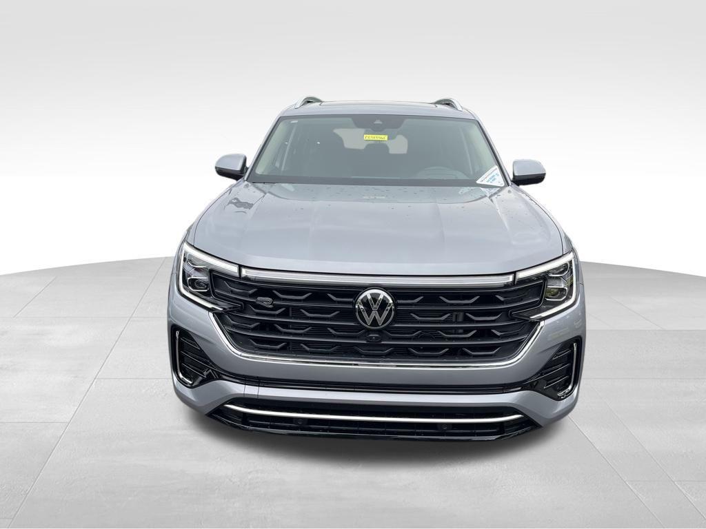 new 2026 Volkswagen Atlas car, priced at $57,110