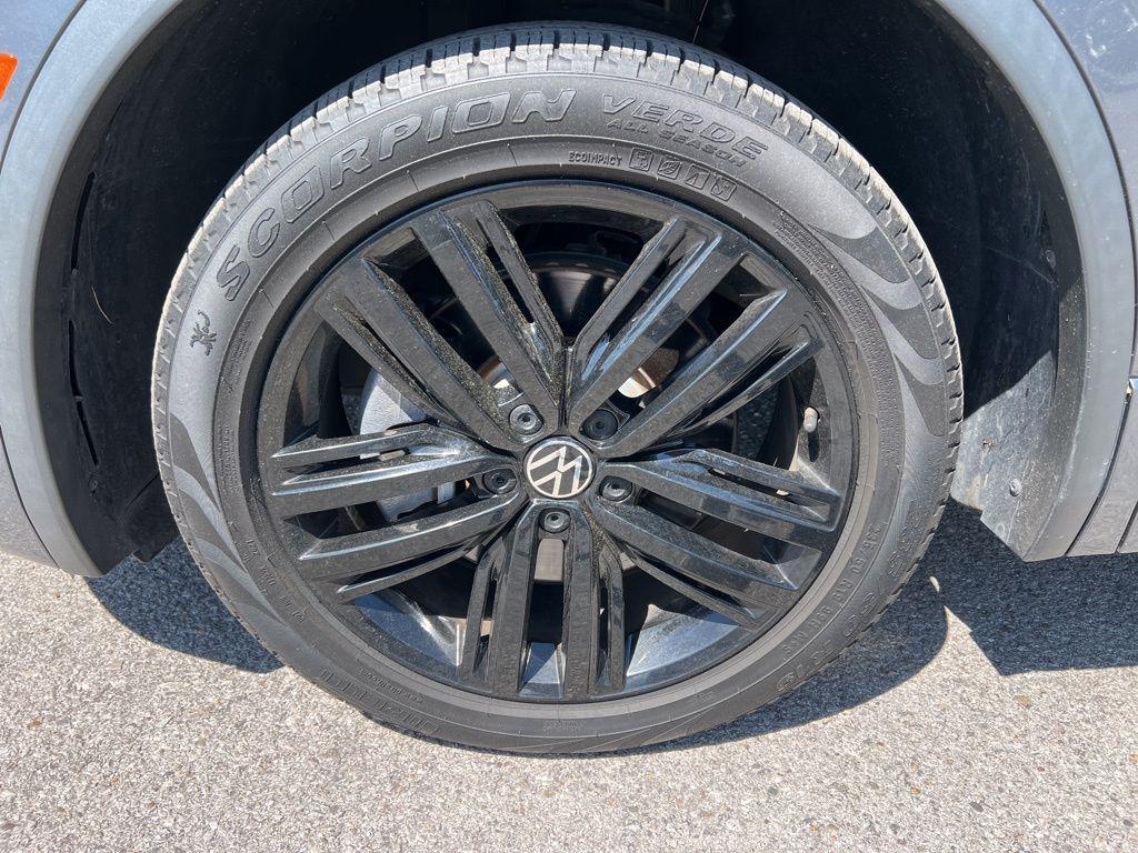 used 2022 Volkswagen Tiguan car, priced at $23,553