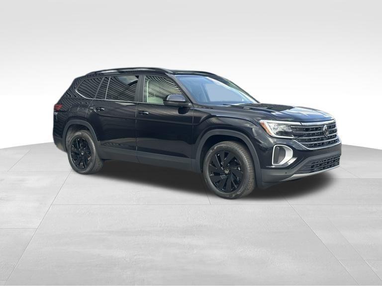 used 2025 Volkswagen Atlas car, priced at $35,900