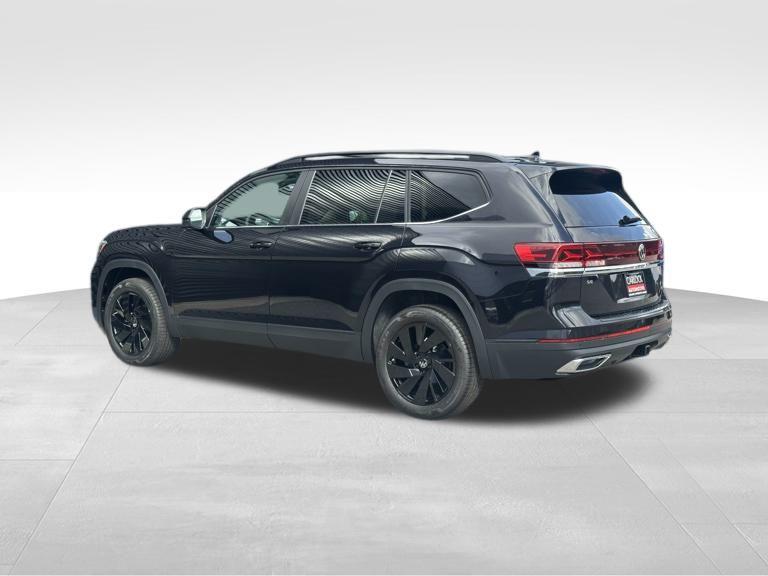 used 2025 Volkswagen Atlas car, priced at $35,900