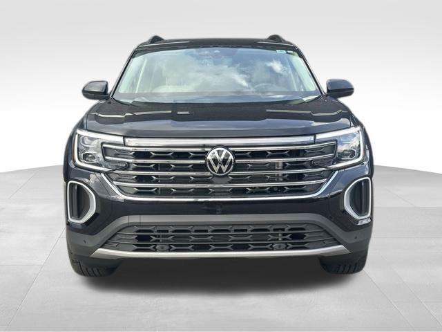 used 2025 Volkswagen Atlas car, priced at $35,900