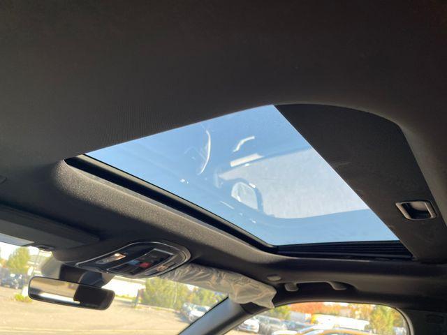 new 2025 Jeep Grand Cherokee car, priced at $40,400