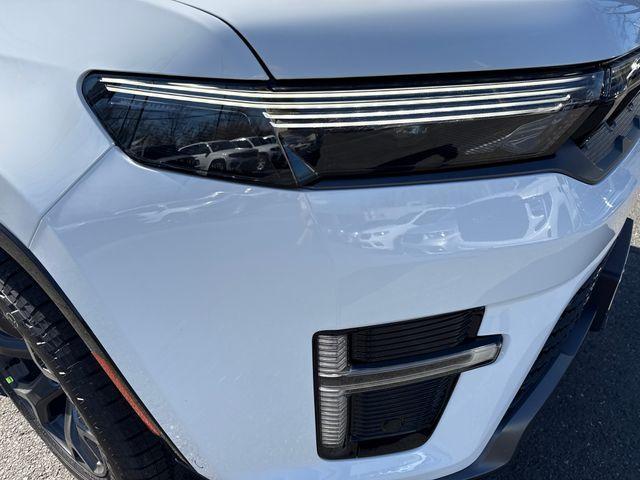 new 2026 Jeep Grand Wagoneer car, priced at $75,285