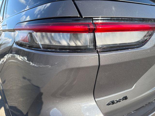 new 2026 Jeep Grand Cherokee car, priced at $45,059