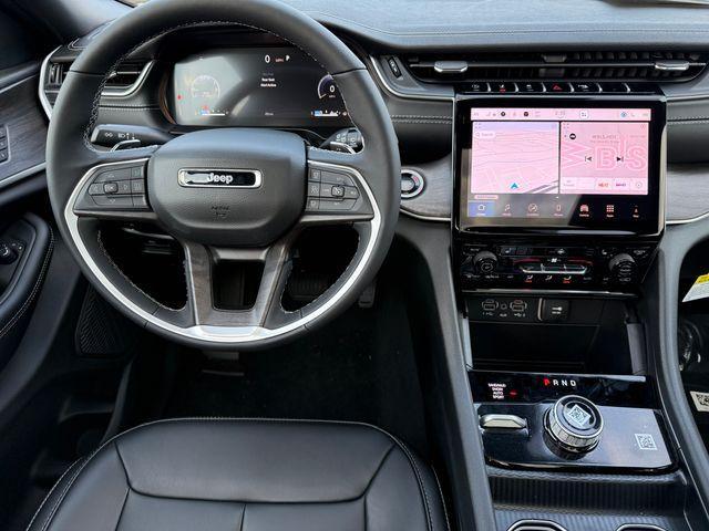 new 2025 Jeep Grand Cherokee car, priced at $49,128