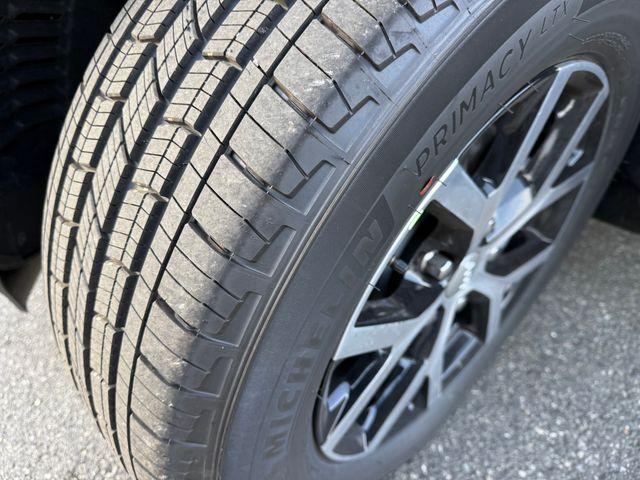 new 2025 Jeep Grand Cherokee car, priced at $49,128