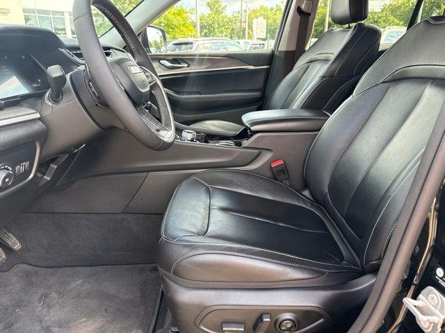 used 2023 Jeep Grand Cherokee car, priced at $29,944