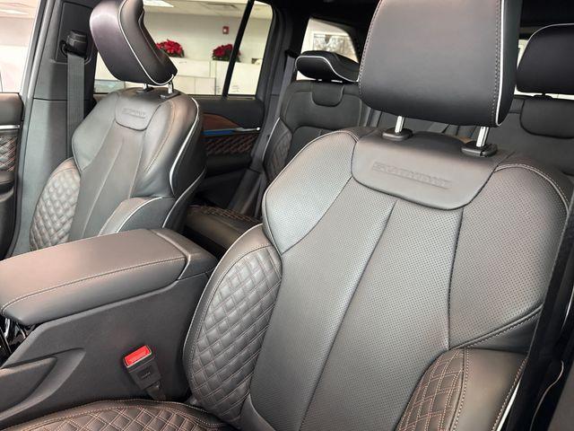 new 2025 Jeep Grand Cherokee car, priced at $66,625