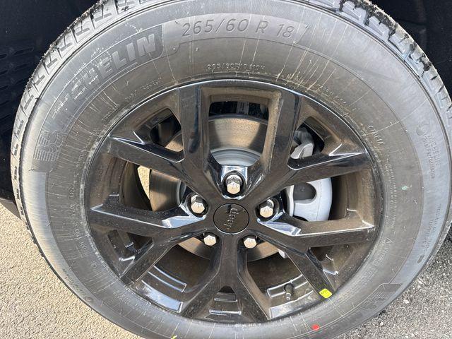 new 2026 Jeep Grand Cherokee car, priced at $44,726