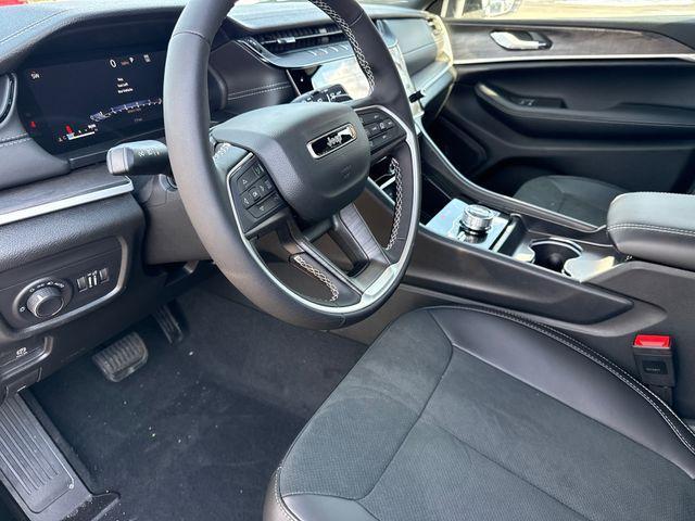 new 2026 Jeep Grand Cherokee car, priced at $44,726