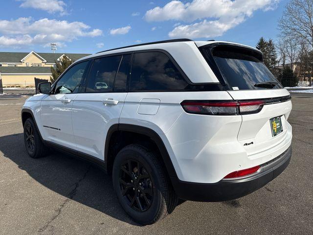 new 2026 Jeep Grand Cherokee car, priced at $44,726