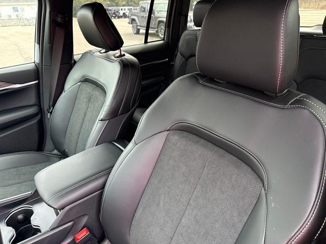 new 2026 Jeep Grand Cherokee car, priced at $49,470