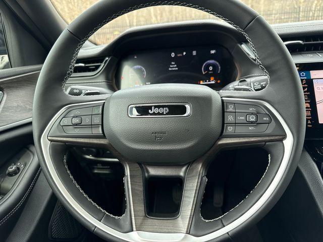 new 2026 Jeep Grand Cherokee car, priced at $49,470