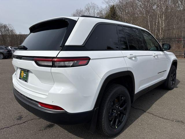 new 2026 Jeep Grand Cherokee car, priced at $46,375