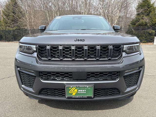 new 2026 Jeep Grand Cherokee car, priced at $51,000