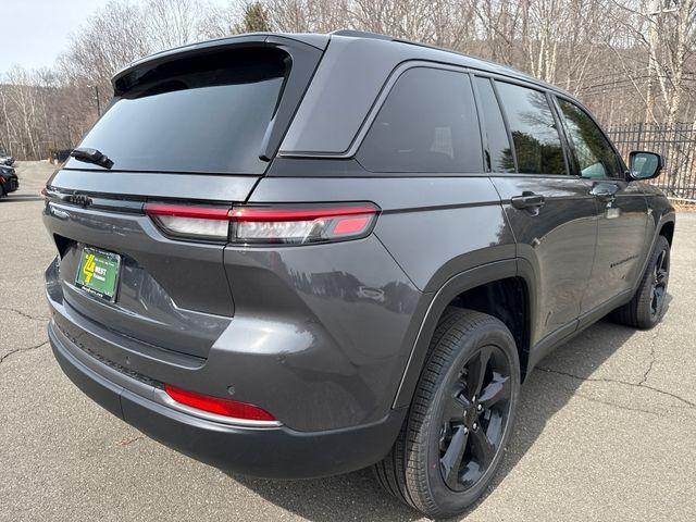 new 2026 Jeep Grand Cherokee car, priced at $51,000