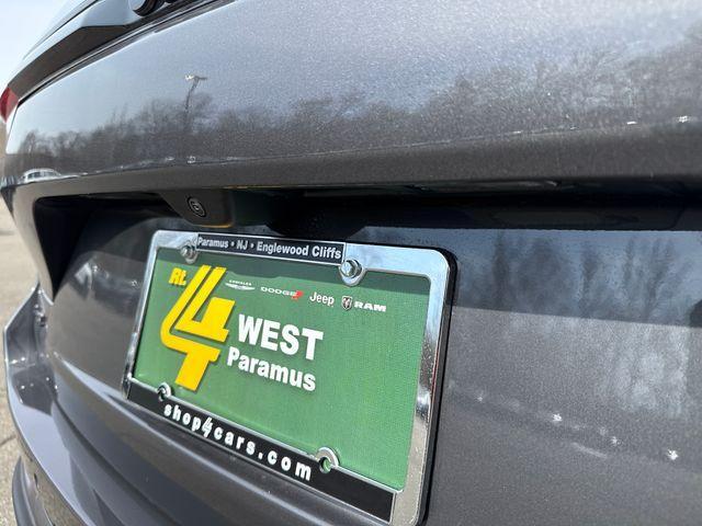 new 2026 Jeep Grand Cherokee car, priced at $51,000