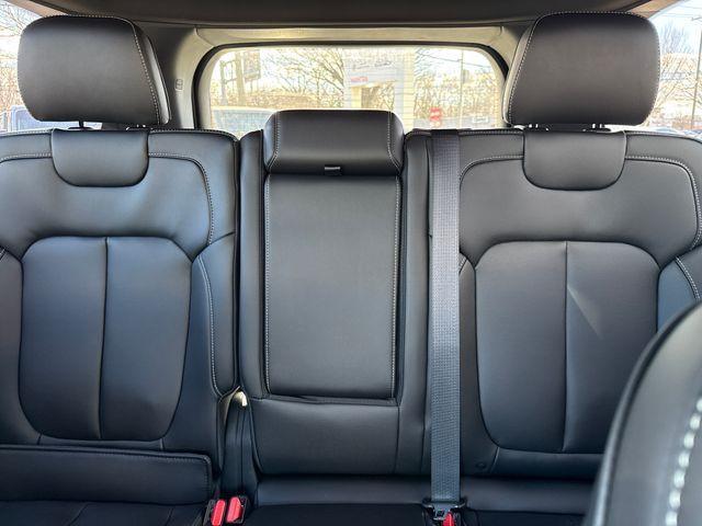 new 2026 Jeep Grand Cherokee car, priced at $50,155