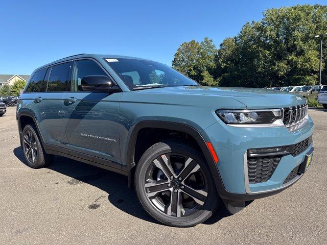 new 2027 Jeep Grand Cherokee car, priced at $51,075