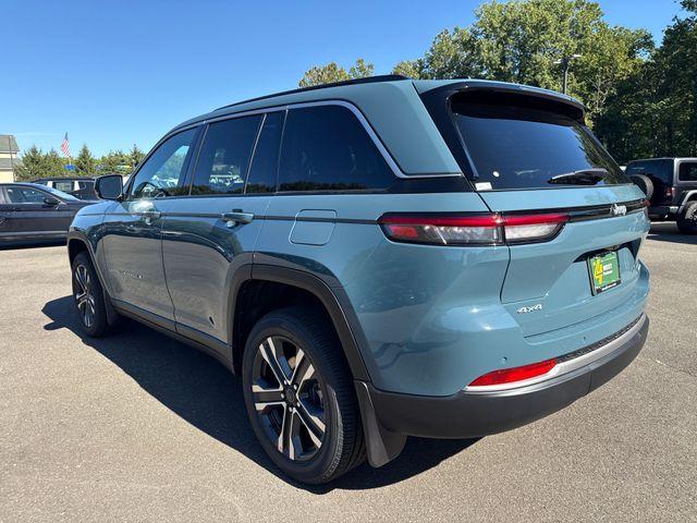 new 2027 Jeep Grand Cherokee car, priced at $51,075