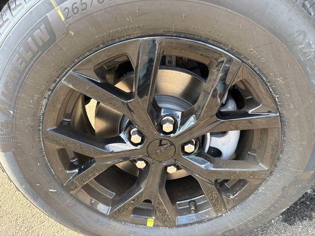 new 2026 Jeep Grand Cherokee car, priced at $45,262