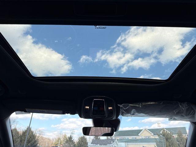 new 2026 Jeep Grand Cherokee car, priced at $45,262