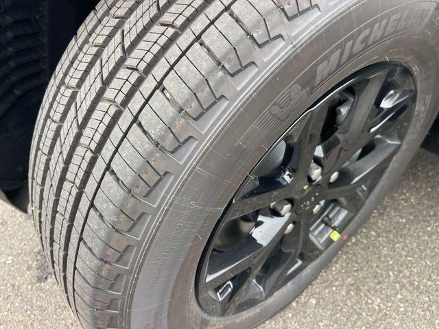 new 2025 Jeep Grand Cherokee L car, priced at $42,730